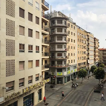 Piso Nuevo En Pleno Centro De Salamanca, A 50 Metros De La Plaza Mayor *